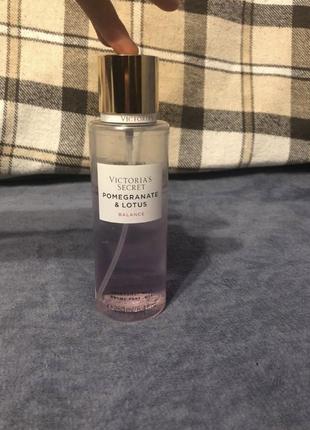 Спрей для тебя victoria's secret pomegranate &amp; lotus fragrance mist оригинальный