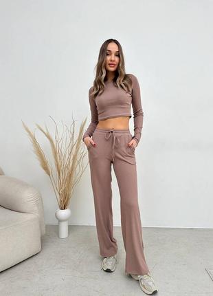 Костюм кроп топ с круглым вырезом и длинным рукавом штаны палаццо широкие на резинке высокая посадка боковые карманы ткань рубчик мустанг