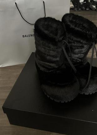 Balenciaga alaska boots / меховые сапоги луноходы мунбуты