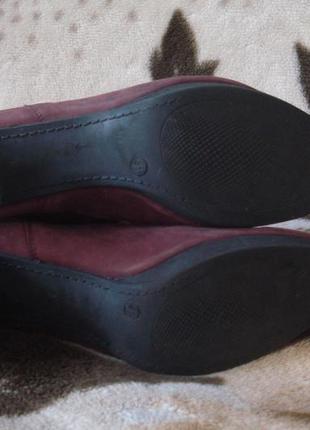 Фірмові шкіряні брендові черевички колір фуксії5 фото