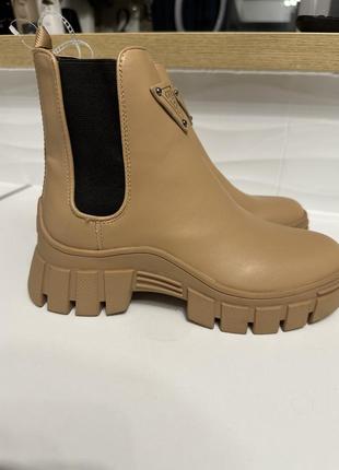 Ботильйони guess