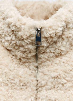 Укорочённая куртка из искусственной овчины zara10 фото