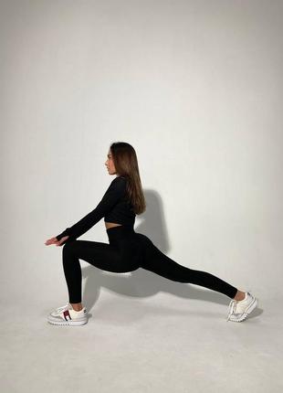 Женские спортивные лосины из текстурированного эластика3 фото