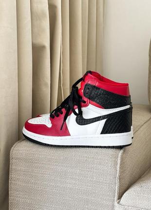 Кросівки jordan 1 retro high satin snake chicago wmns