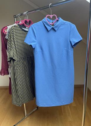 Голубое платье