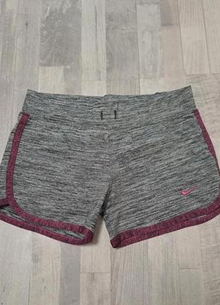 Шорти спортивні сірі