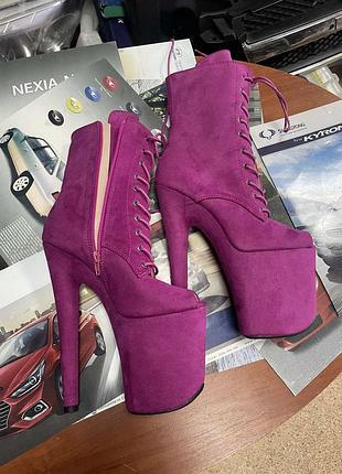 Стріпи ексклюзив