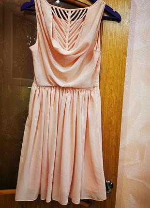 Продам новое нарядное платье vila