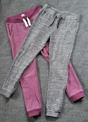 Спортивные штаны для девочки, 9-10 лет. 2 шт.1 фото