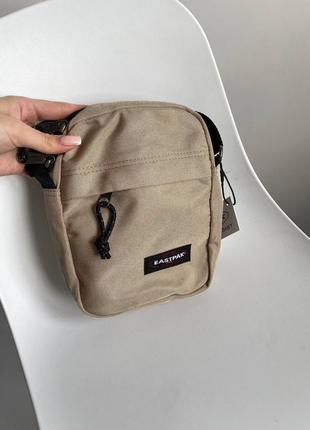 Сумочки eastpak 
18x164 фото