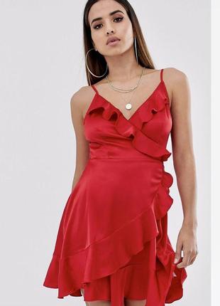 Вечернее коктейльное платье на запах с рюшами asos