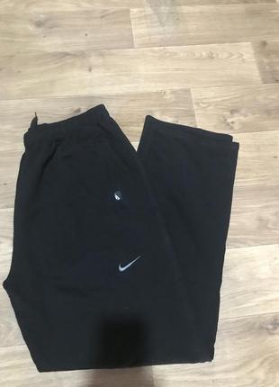 Спортивные штаны