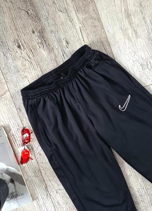 Брюки nike nk df acc23 pant#z br dv9740-010р. m черный5 фото