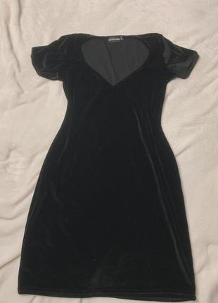 Черное базовое велюровое платье plt s/m3 фото