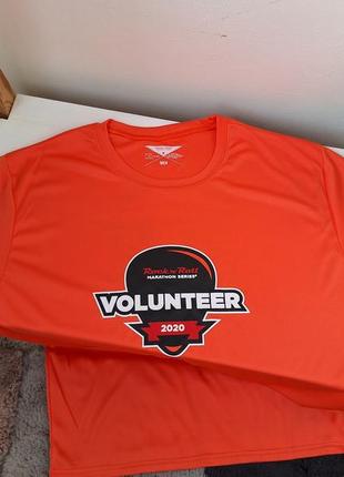 Мужская футболка размер м