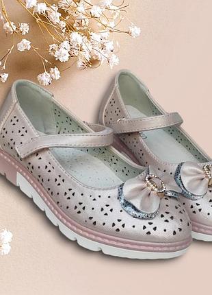 Розовые, пудра  блестящие туфли для девочки на платформе  с бантиком весна, лето перфорация