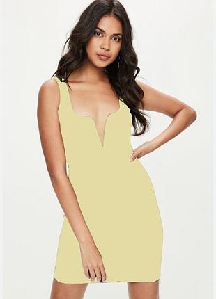 Платье с v-образным вырезом missguided