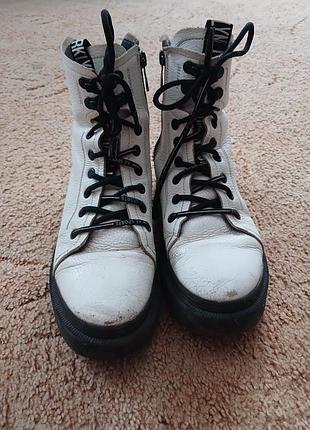 Ботинки осень,весная кожаные 37 размер.