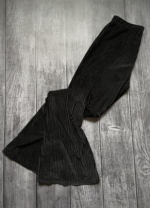 Женские клешние брюки велюровые в полоску