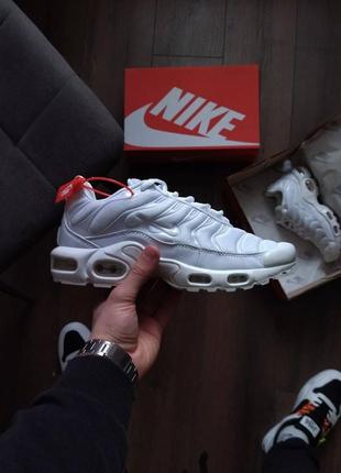 Nike tn premium white