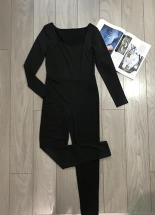 Еластичний чорний комбінезон в спорт стилі від shein p.m (l-xl)