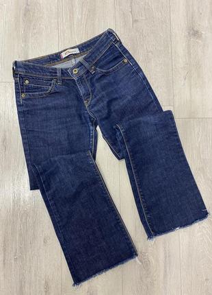 Темно-синие прямые джинсы на низкой посадке levis 5271 фото