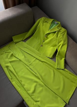 Костюм (пиджак и штаны палаццо)