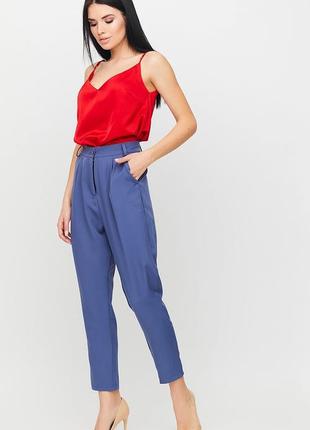 Укорочені брюки з приємної на дотик тканини з середньою посадкою