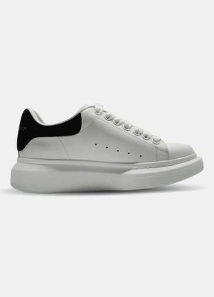 Кроссовки alexander mcqueen ivory black white белые женские