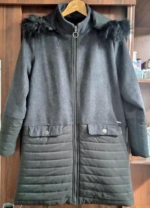 Жіноче пальто «kaporal»