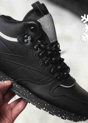 Reebok classic leather mid sherpa black