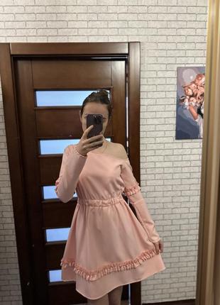 Рожева сукня