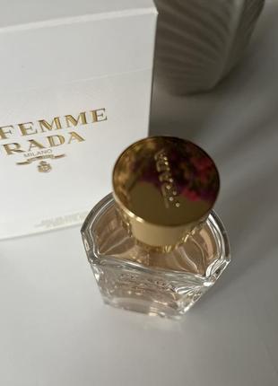 Парфюм от prada la femme2 фото