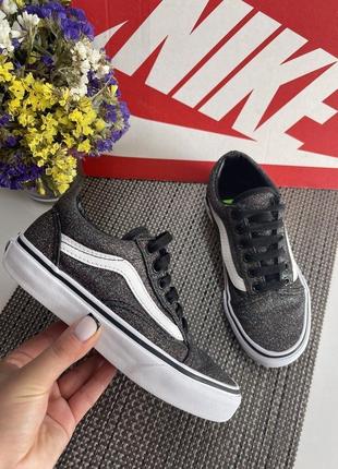 Оригінальні кеди vans