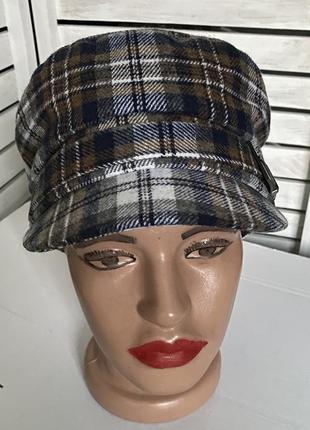 Кепка шерстяная в клетку, флисе