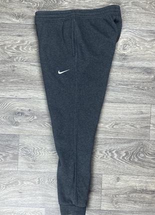 Nike штаны m размер флисовые на манжете серые оригинал6 фото
