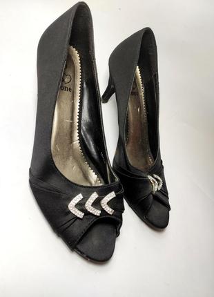 Туфли женские черные босоножки с открытым носом с камнями от бренда zone3 фото