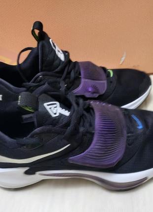 Кросівки баскетбольні nike zoom freak 37 фото