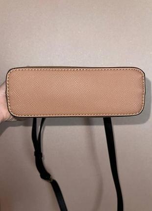 Сумка guess  ідеальний стан  актуальна модель2 фото