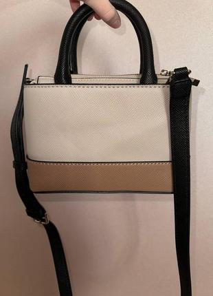 Сумка guess  ідеальний стан  актуальна модель5 фото