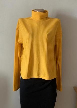 Стильный брендовый гольф/ тонкий свитер в рубчик ярко- желтого цвета2 фото