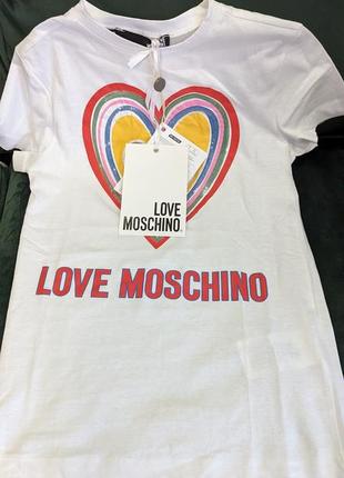 Футболка love moschino с сердцем8 фото