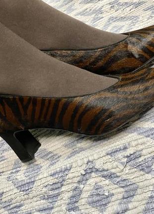 Люкс бренд кожаные туфли мех пони stuart weitzman10 фото