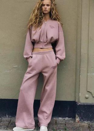 Костюм zara ліловий на флісі худі на замку змійці рожевий2 фото