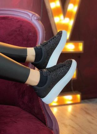 Жіночі кросівки alexander mcqueen black white