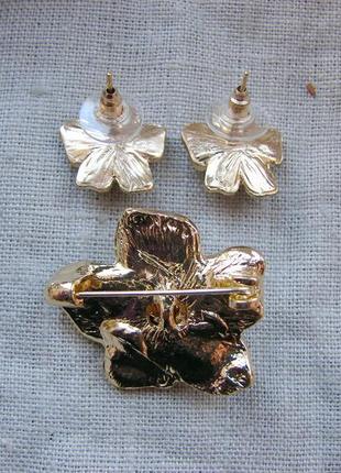 Золотисто-серый комплект украшений брошь и серьги цветок брошка сережки в виде цветов4 фото