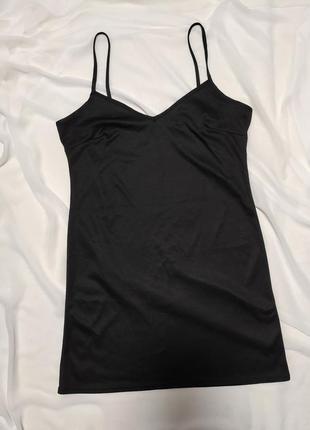 Нежное черное платье с рюшами до длинного рукава пышные низ воланом3 фото