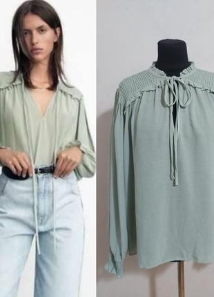 Блуза мятного цвета с обьемными рукавами zara