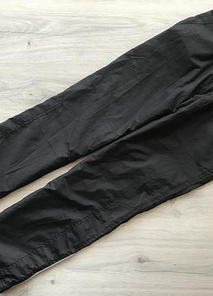 Брюки на хлопковой подкладке на рост 140 см.