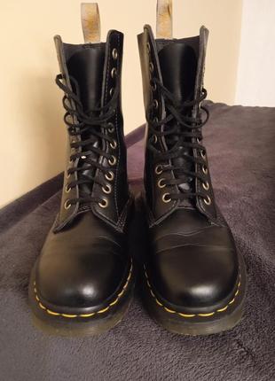 Dr. martens